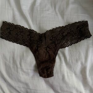 Hanky Panky Chocolate Lace Thong GUC